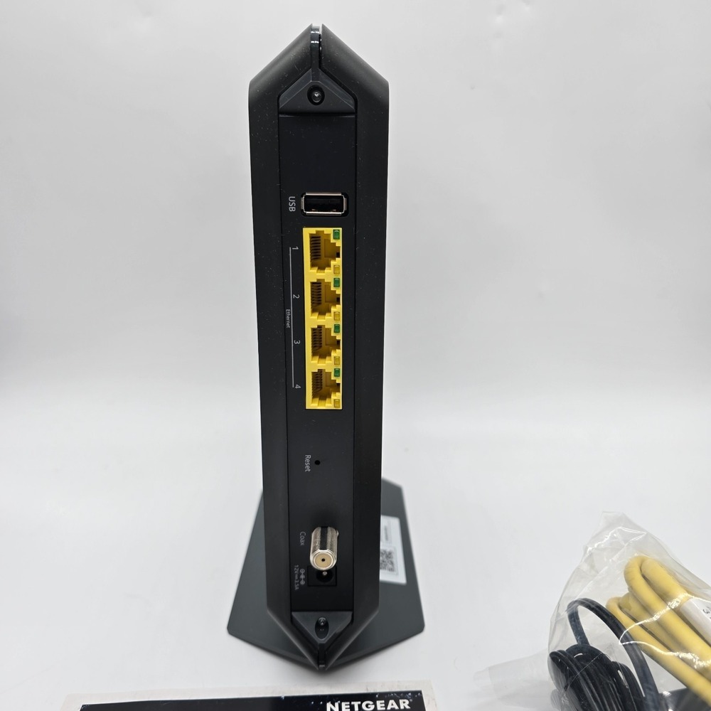 NETGEAR Nighthawk C7000 AC1900 DOCSIS 3.0 Cable Modem WiFi‎ Router Xfinity Cox - Picture 4 of 8